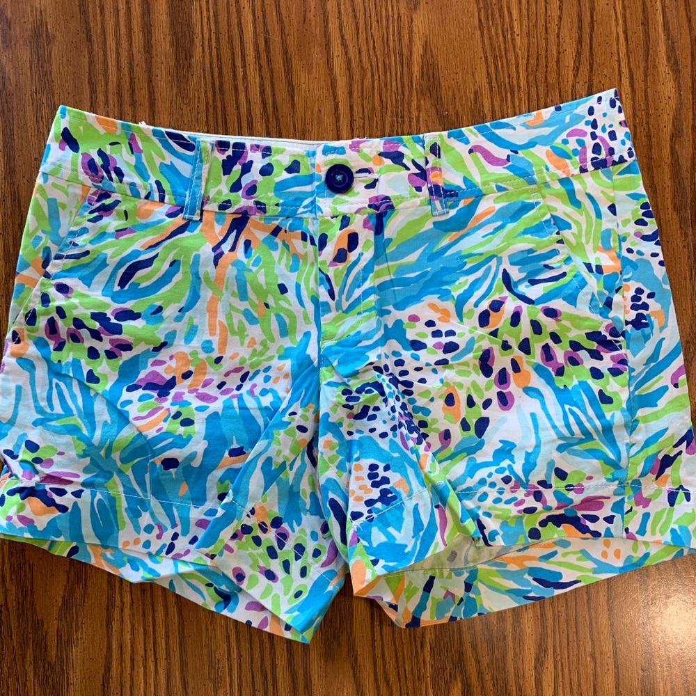 Lilly Pulitzer shorts size 4. Great condition!